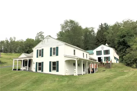 332 Waynesburg Rd, Washington, PA 15301