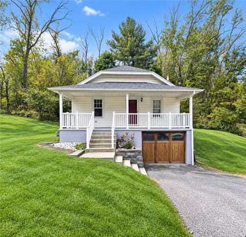 636 Weigles Hill Rd, Elizabeth, PA 15037