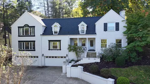763 Larchmont Rd, Pittsburgh, PA 15243
