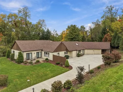2350 Morrow, Pittsburgh, PA 15241
