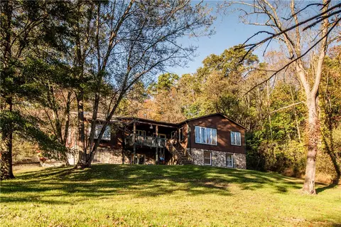 244 Hi Acres Rd, Greensburg, PA 15601
