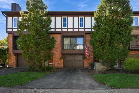 236 Woodbridge, Pittsburgh, PA 15237