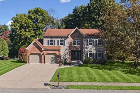 130 Woodbine Dr, Cranberry Township, PA 16066