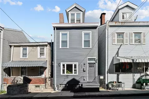 4621 Carroll St, Pittsburgh, PA 15224