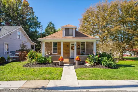 6 Lewis Ave, Washington, PA 15301