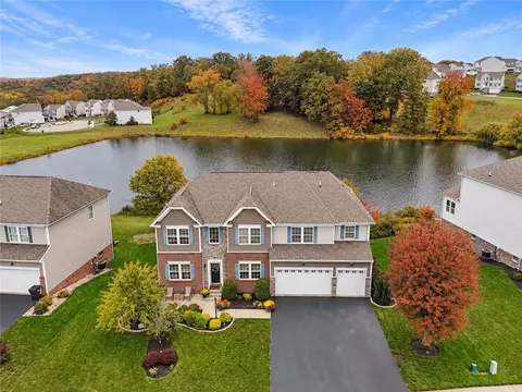 30 Trotter Ln, Clinton, PA 15026