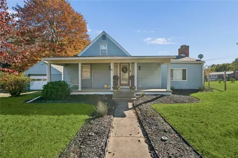 204 Melzena St, Springdale, PA 15144