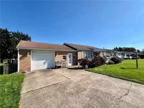 829 S Cascade St, New Castle, PA 16101