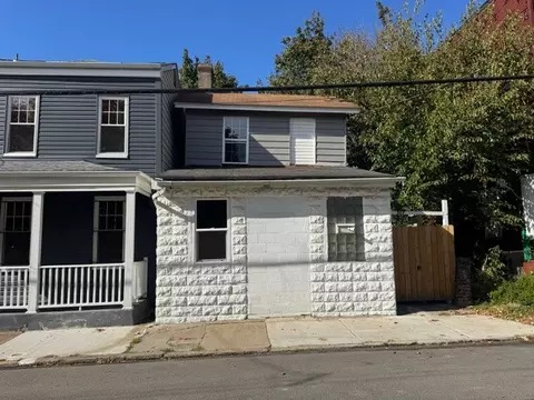 527 Lenora St, Pittsburgh, PA 15206