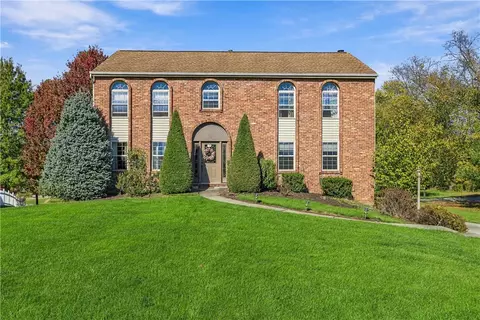 3141 Westwind Dr, Allison Park, PA 15101