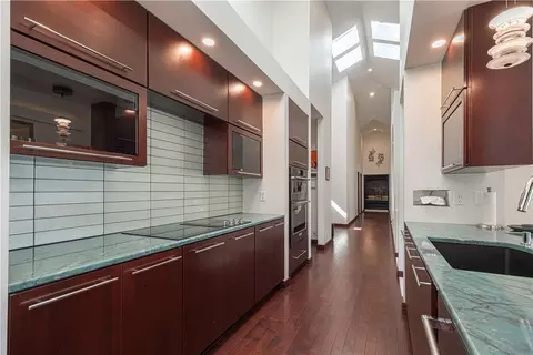 Kitchen - 105 Warren, Warrendale, PA 15086 photo 2 of 4