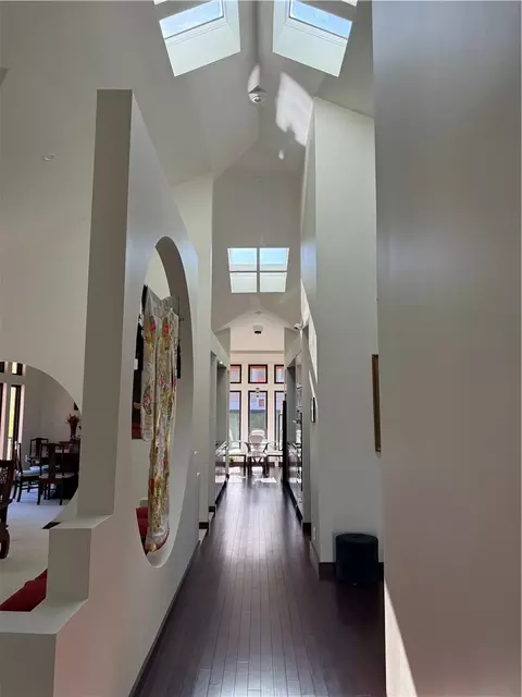 Entry Way - 105 Warren, Warrendale, PA 15086 photo 6 of 9