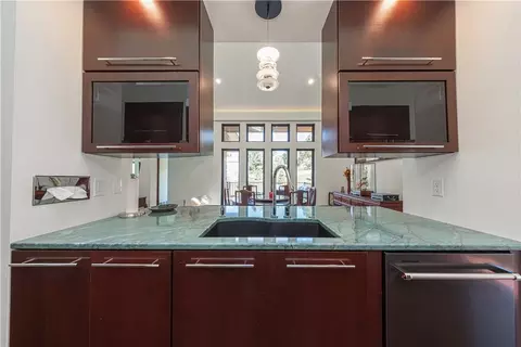 Kitchen - 105 Warren, Warrendale, PA 15086 photo 1 of 4