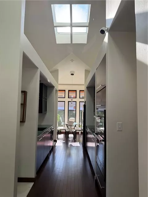 Entry Way - 105 Warren, Warrendale, PA 15086 photo 8 of 9