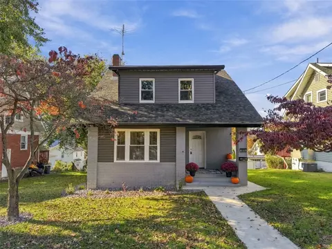 347 Pershing Dr, New Kensington, PA 15068