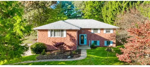 103 Mcnally Cir, Indiana, PA 15701
