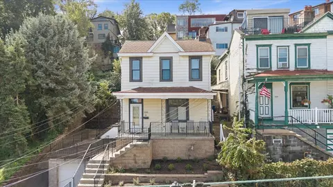 156 E Sycamore St, Pittsburgh, PA 15211