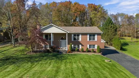 480 Hemlock Rd, Trafford, PA 15085