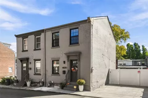4830 Blackberry Way, Pittsburgh, PA 15201