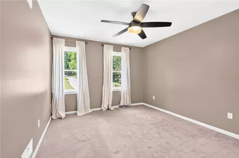 Bedroom - 7020 Franklin Rd, Seven Fields, PA 16046 photo 5 of 11