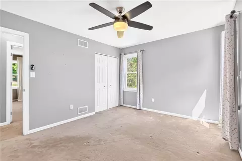 Bedroom - 7020 Franklin Rd, Seven Fields, PA 16046 photo 8 of 11