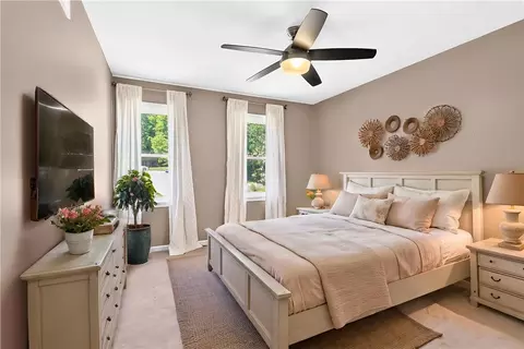 Bedroom - 7020 Franklin Rd, Seven Fields, PA 16046 photo 4 of 11