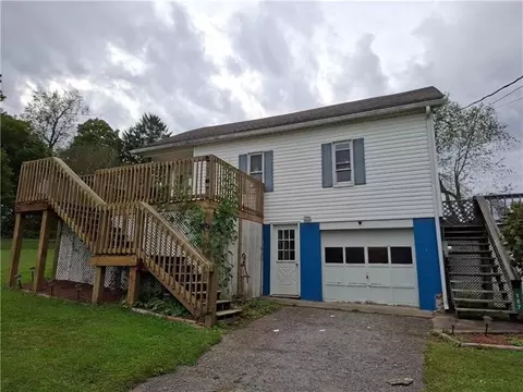 107 Sawmill Rd, Rogersville, PA 15359