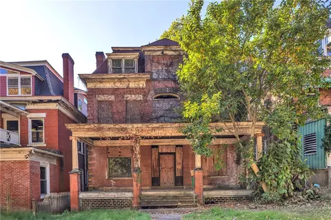 1303 Singer Pl, Pittsburgh, PA 15221