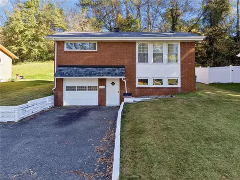 444 Valley View Dr, Monroeville, PA 15146