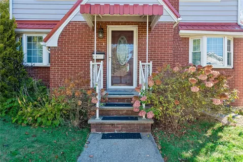 435 S 6th St, Indiana, PA 15701