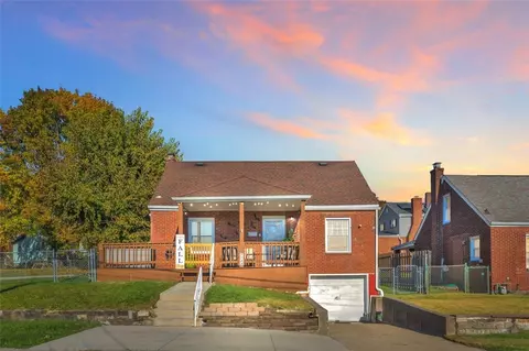 1103 California Ave, White Oak, PA 15131