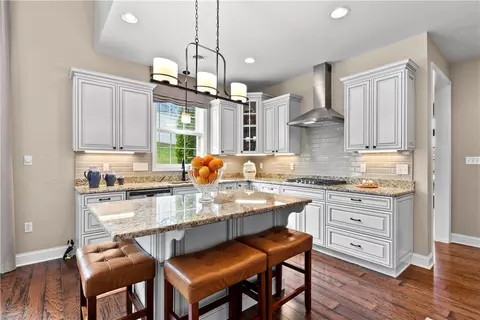 Kitchen - 100 Meadow Ct, Irwin, PA 15642 photo 3 of 7