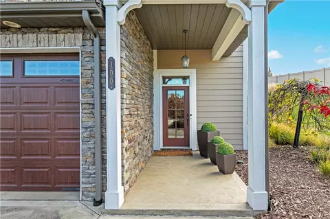 Other - 100 Meadow Ct, Irwin, PA 15642 photo 1 of 9