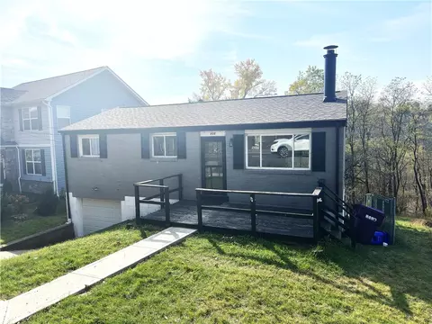 858 Unity Center Rd, Pittsburgh, PA 15239
