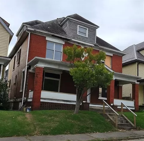 524 Race St, Connellsville, PA 15425