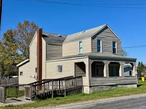 6937 Route 711, Seward, PA 15954