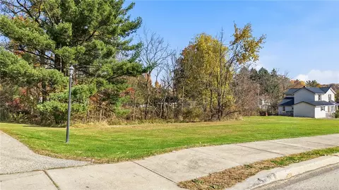 0 Highland Rd, Hermitage, PA 16148
