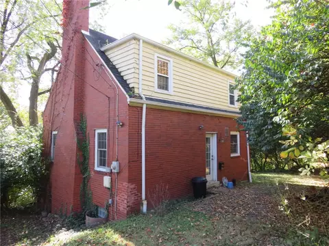 8 Terrace Rd, Carnegie, PA 15106