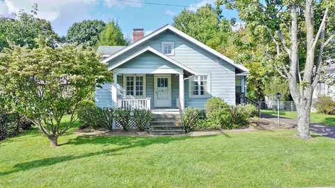 107 Grandview Ave, Glenshaw, PA 15116