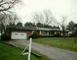 2067 Krivosh Rd, Hermitage, PA 16148 photo 1