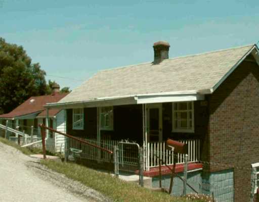 5850 Madison Ave, Export, PA 15632 photo 1