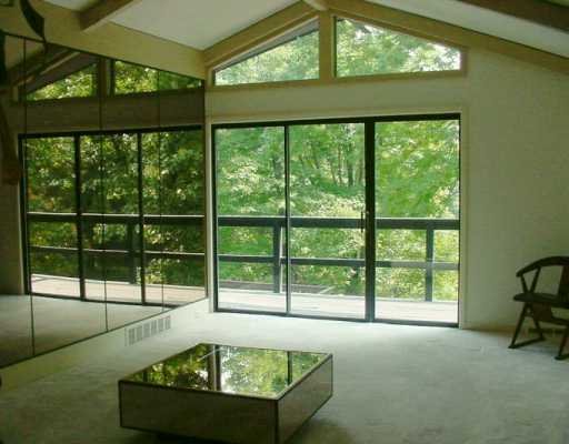 2180 Ridge Dr, Mars, PA 16046 photo 3
