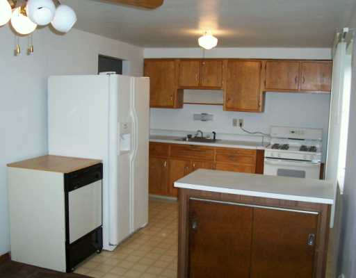 329 Ridgeview Dr, Braddock, PA 15104 photo 2