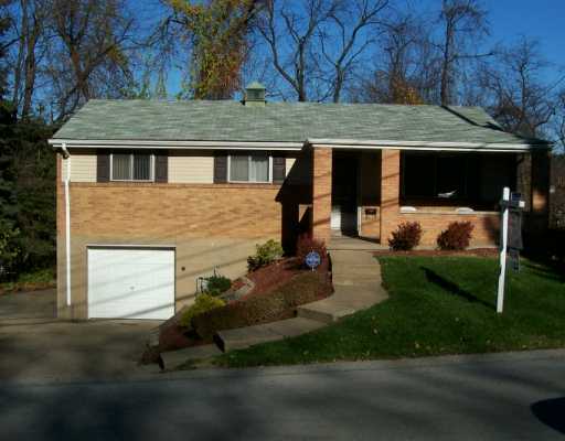 329 Ridgeview Dr, Braddock, PA 15104 photo 1
