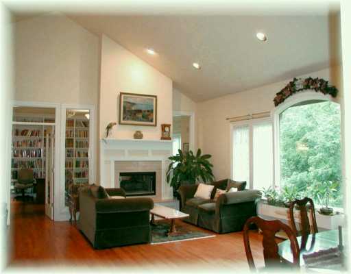 304 Jefferson St, Export, PA 15632 photo 2
