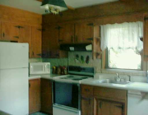 2676 River Rd, Vandergrift, PA 15690 photo 2