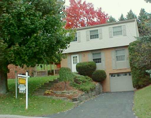 132 Windsor Dr, Irwin, PA 15642 photo 1