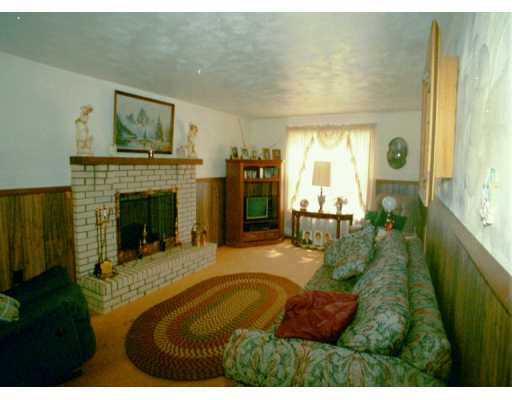 2238 Manordale Dr, Export, PA 15632 photo 5