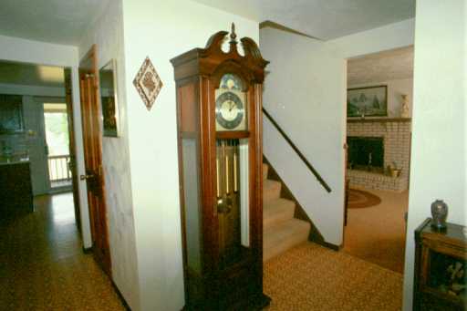 2238 Manordale Dr, Export, PA 15632 photo 7
