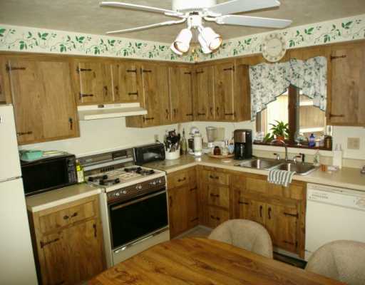 68 Windcrest Dr, Cecil, PA 15321 photo 4